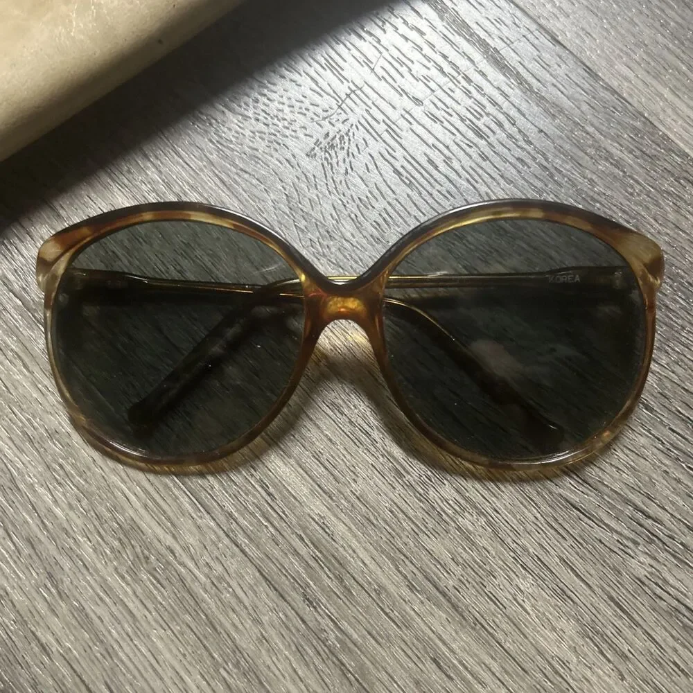 VINTAGE 70s OVERSIZED TORTOISE LADIES OVAL SUNGLASSES + CASE